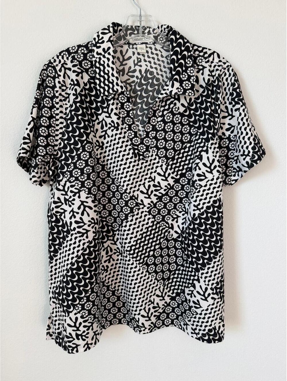 Coldwater Creek Short Sleeve V-Neck Black/White Geo Pullover Blouse Size L